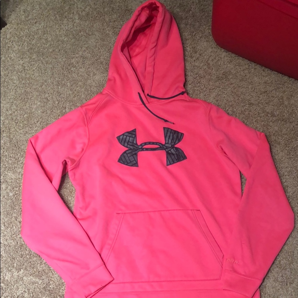 Preteen/ teen girls under armor sweatshirt